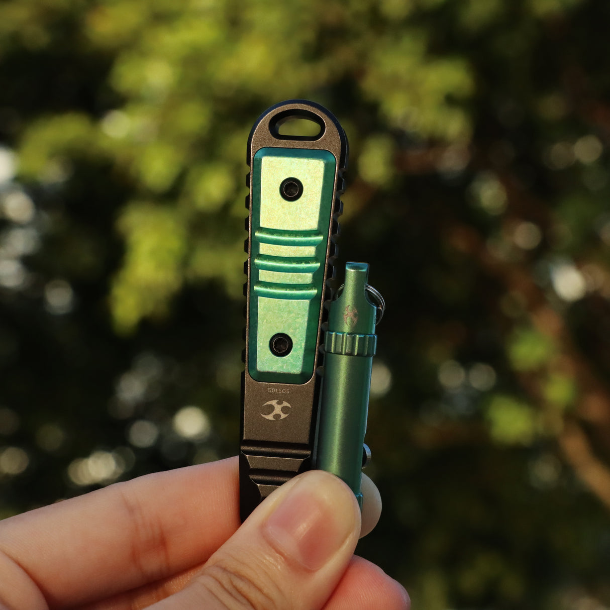 Kansept EDC Tool Kursor G015C5 Blackwash Titanium +Green Anodized Titanium Inlay Koch Tools Designed