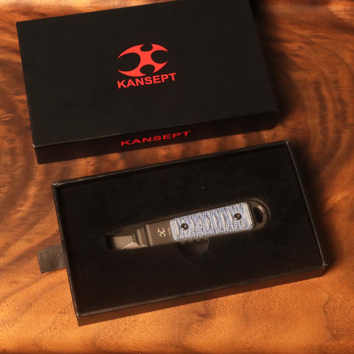 Kansept EDC Tool Kursor G015A3 Grey Anodized Titanium+Blue Micarta with Tsukamaki-Inspired Pattern Koch Tools Designed