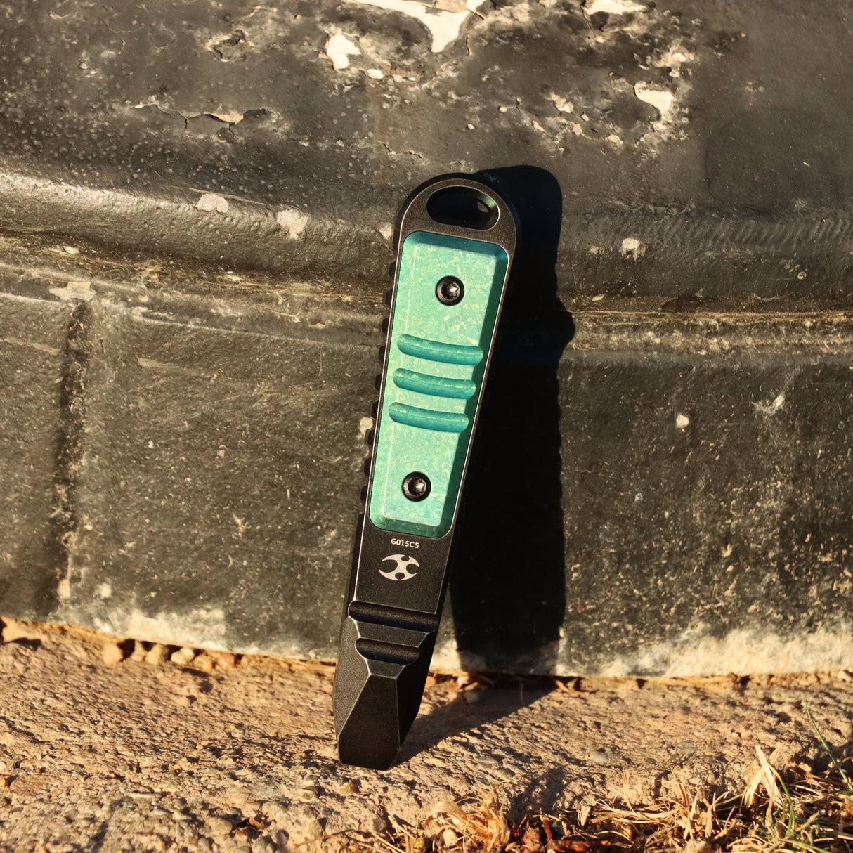 Kansept EDC Tool Kursor G015C5 Blackwash Titanium +Green Anodized Titanium Inlay Koch Tools Designed