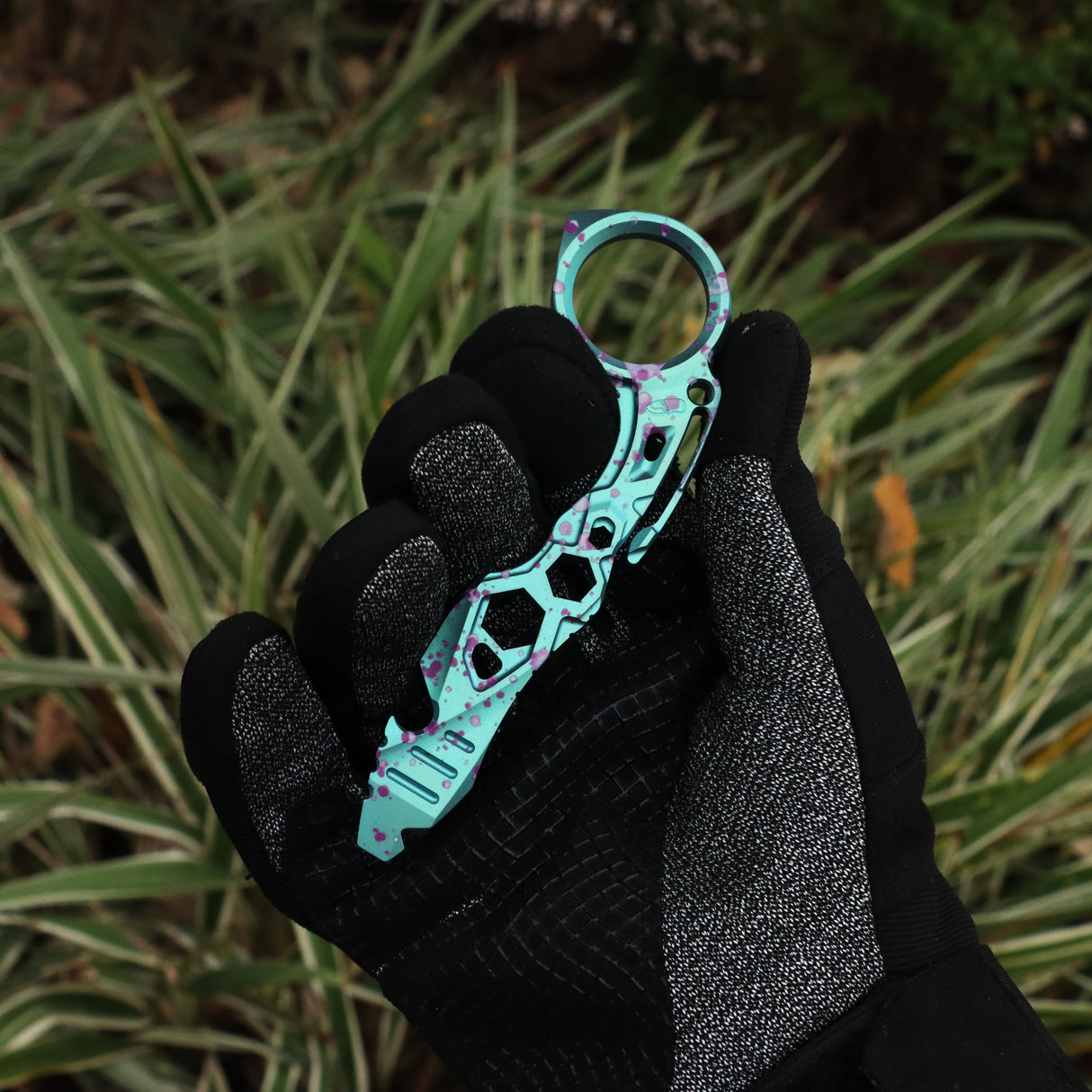 Kansept PryMate Green Anodized Titanium with Purple Splash Finish EDC Pry Bar - Glass Breaker, Bottle Opener, Hex Bit, Pocket Clip - Design by Sebastian Irawan (G008A9)