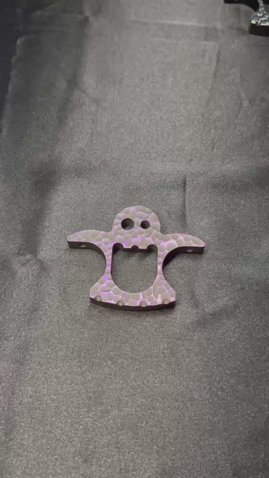 Kansept EDC Flaschenöffner Geist C009A4 Bottle Opener – Purple Anodized Titanium with Orange Peel Pattern Andreas Goltz Designed| Outdoor EDC Gear